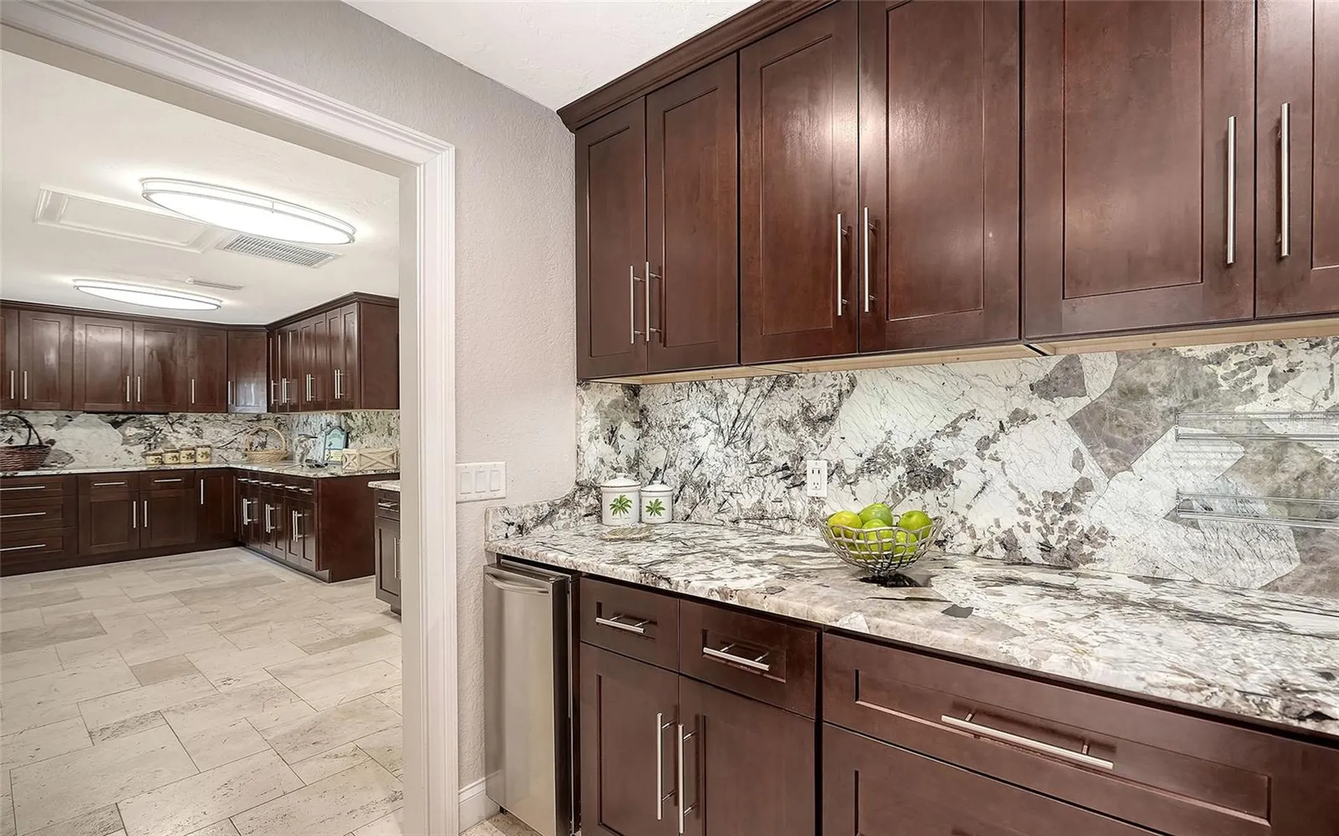 121 Holly Avenue Sarasota FL 34243
