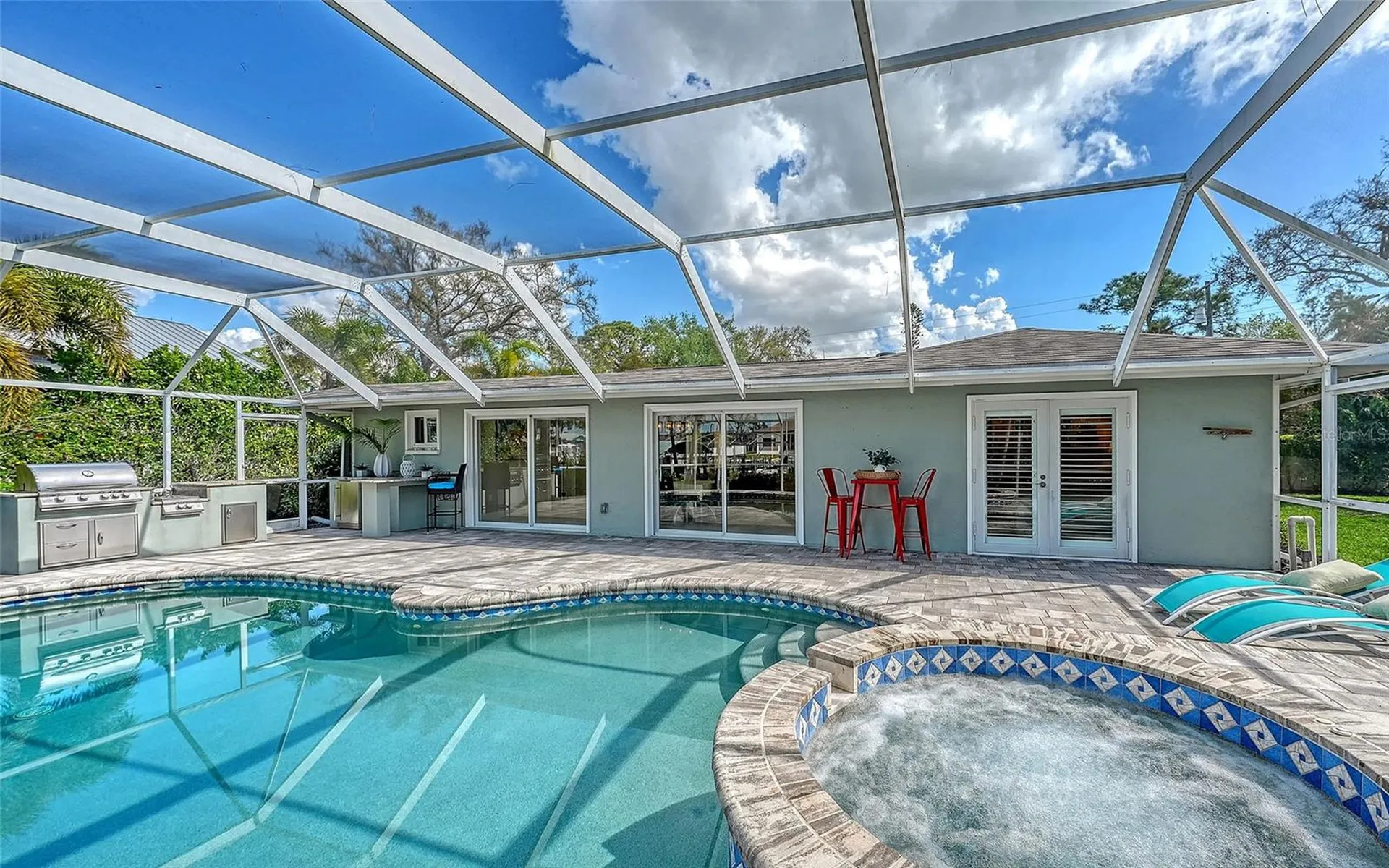 121 Holly Avenue Sarasota FL 34243