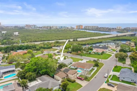 7955 Bayshore Drive Seminole FL 33776