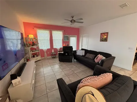 4697 Fairy Tale Circle Kissimmee FL 34746