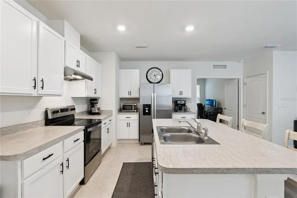 387 Pelham Park Drive Deland FL 32720