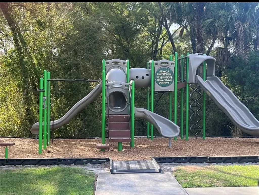 387 Pelham Park Drive Deland FL 32720