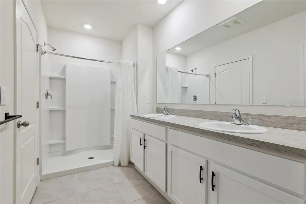 387 Pelham Park Drive Deland FL 32720