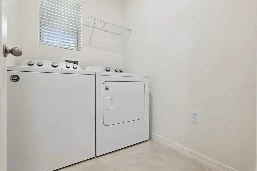 387 Pelham Park Drive Deland FL 32720