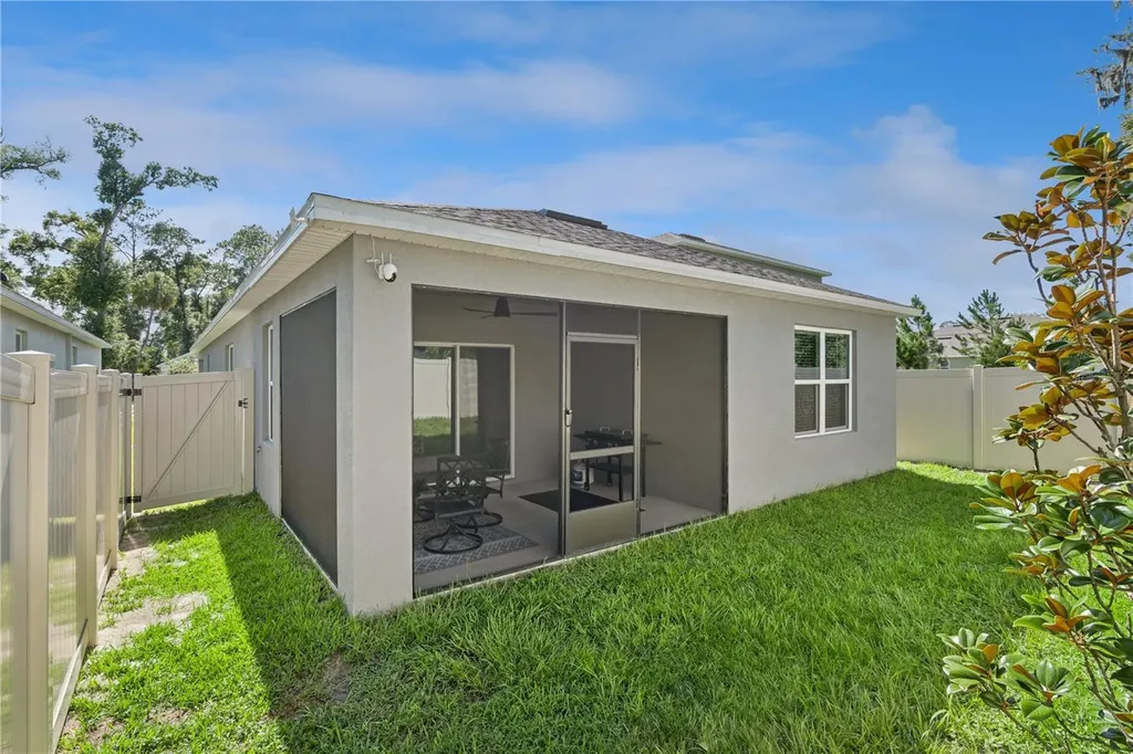 387 Pelham Park Drive Deland FL 32720