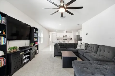 387 Pelham Park Drive Deland FL 32720