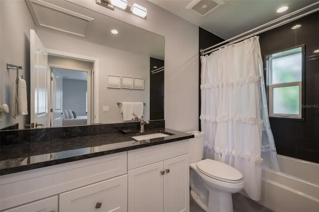 1039 23rd Street Sarasota FL 34234