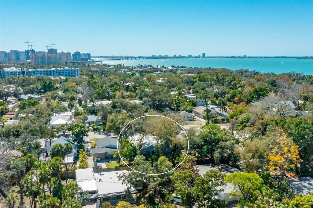 1039 23rd Street Sarasota FL 34234