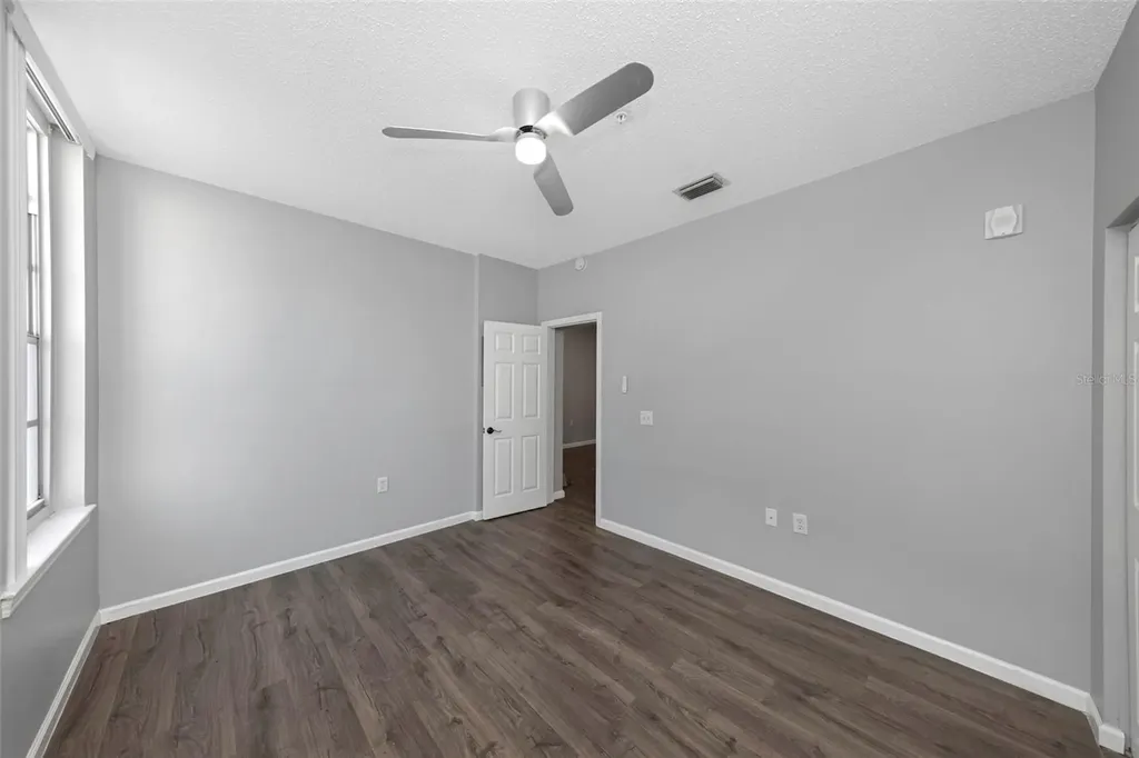 701 Mirror Lake Drive N Drive N St Petersburg FL 33701