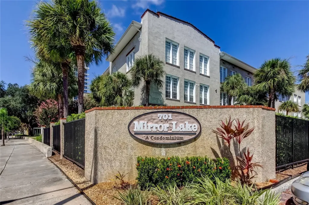 701 Mirror Lake Drive N Drive N St Petersburg FL 33701