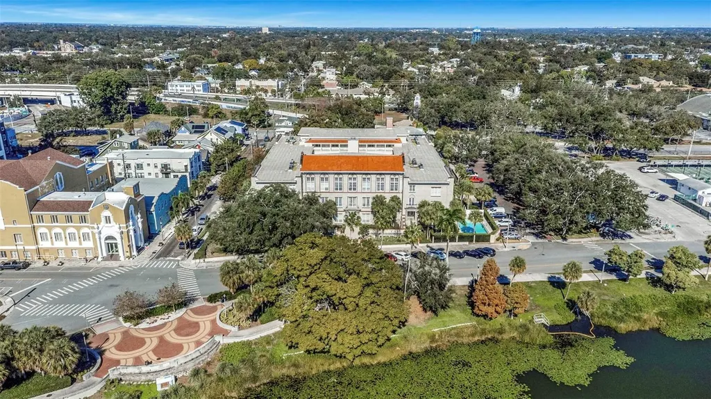 701 Mirror Lake Drive N Drive N St Petersburg FL 33701