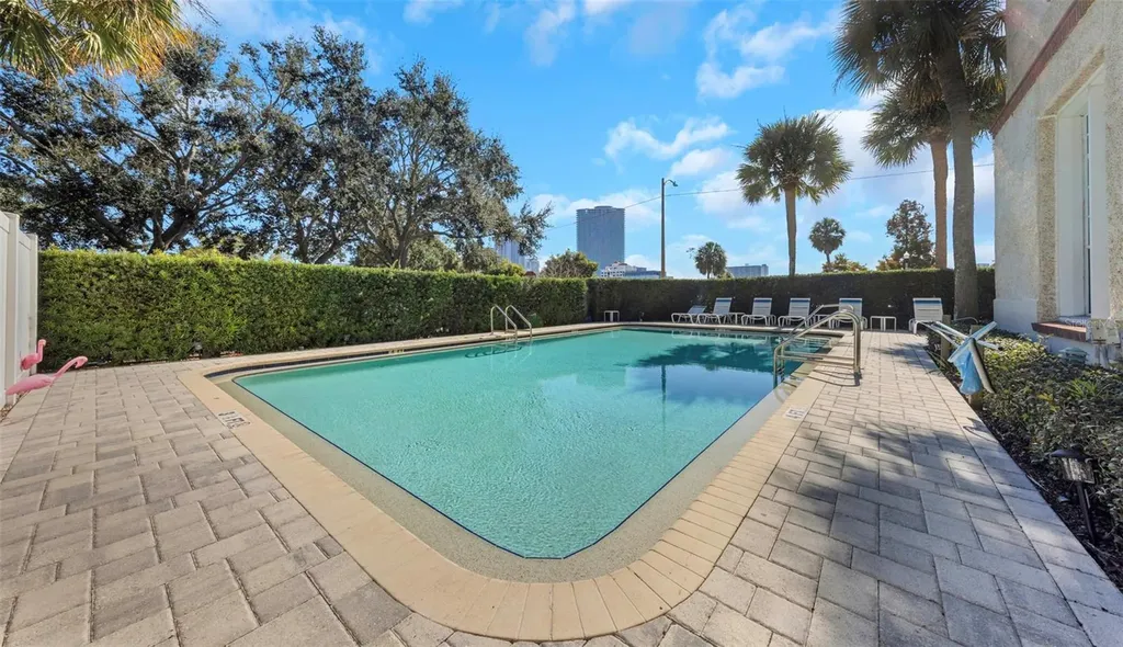 701 Mirror Lake Drive N Drive N St Petersburg FL 33701
