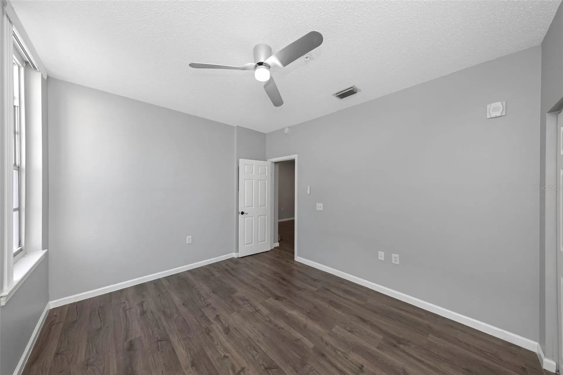 701 Mirror Lake Drive N Drive N St Petersburg FL 33701