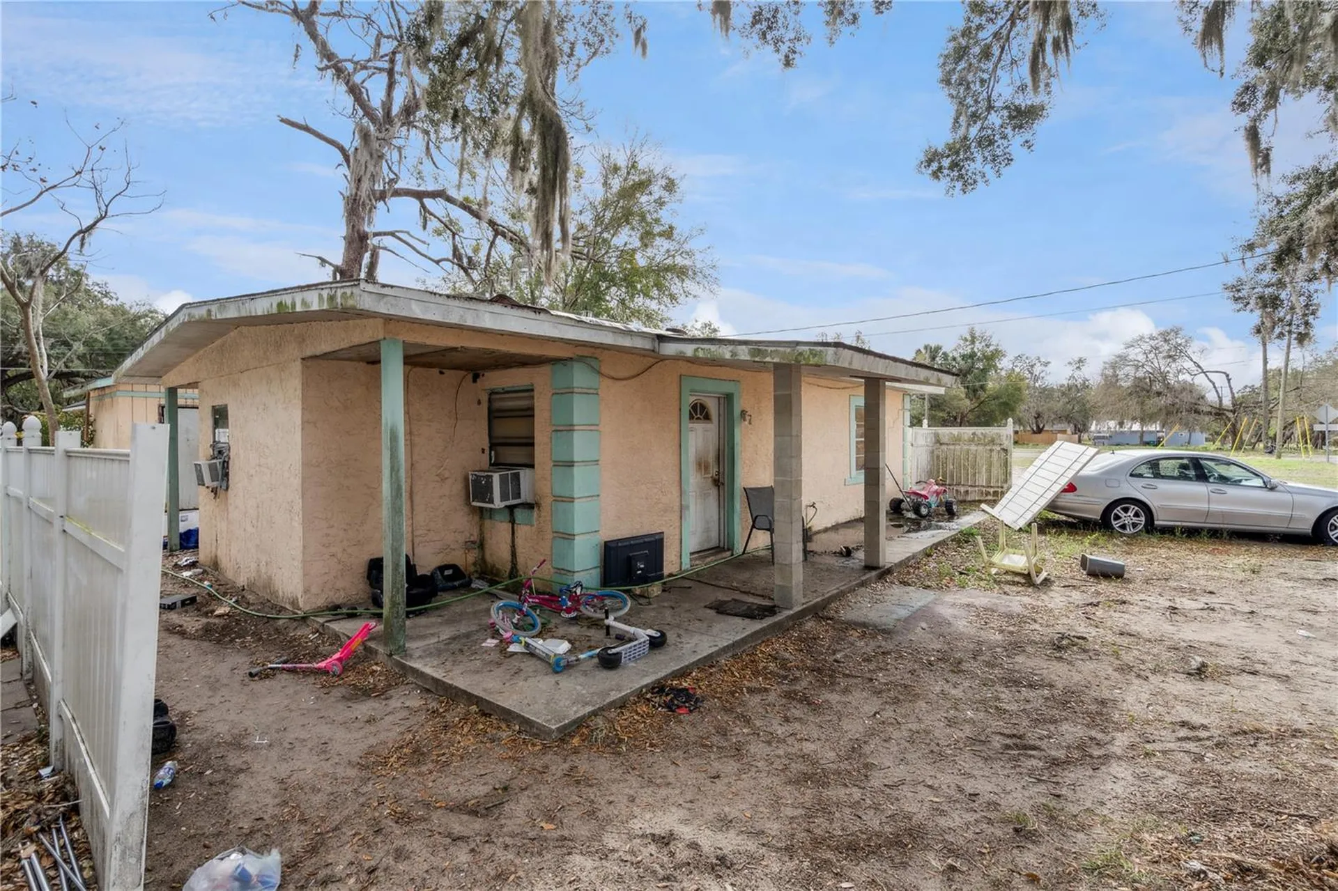 605 Danvers Street Eustis FL 32726