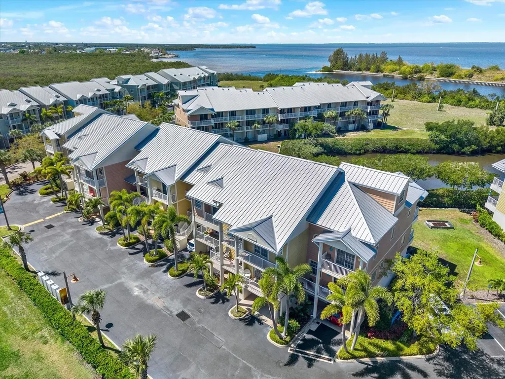 436 Bahia Beach Boulevard Ruskin FL 33570