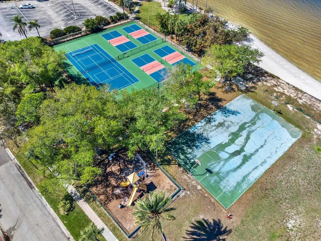 436 Bahia Beach Boulevard Ruskin FL 33570