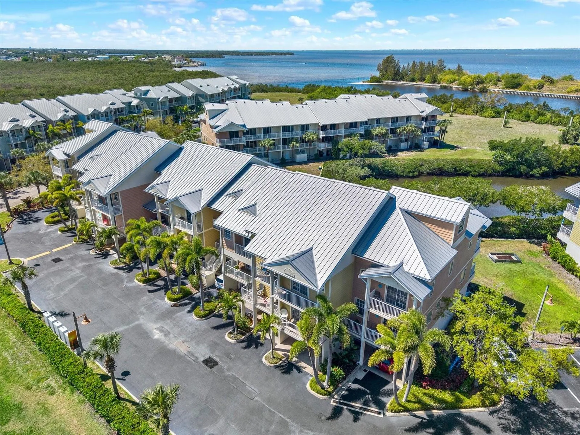 436 Bahia Beach Boulevard Ruskin FL 33570