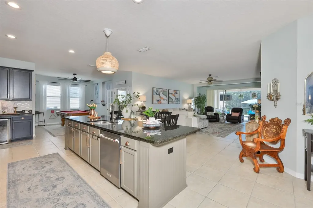 1506 Yale Castle Court Ruskin FL 33570