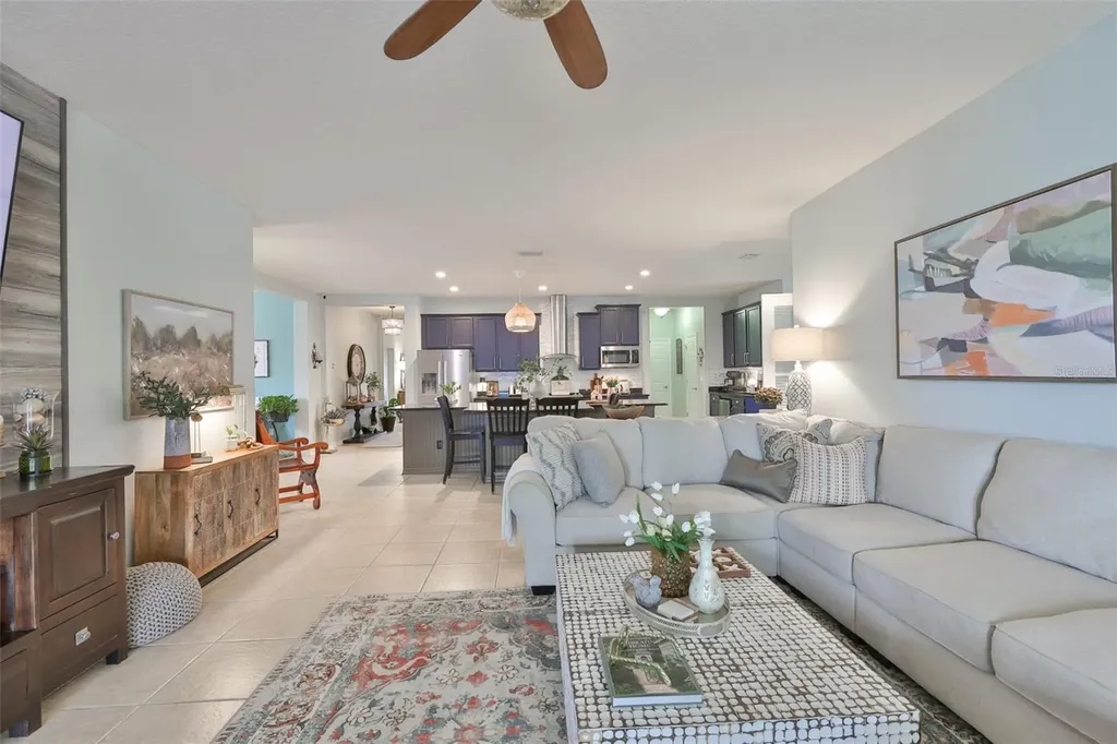 1506 Yale Castle Court Ruskin FL 33570