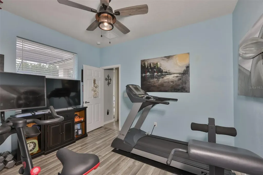1506 Yale Castle Court Ruskin FL 33570