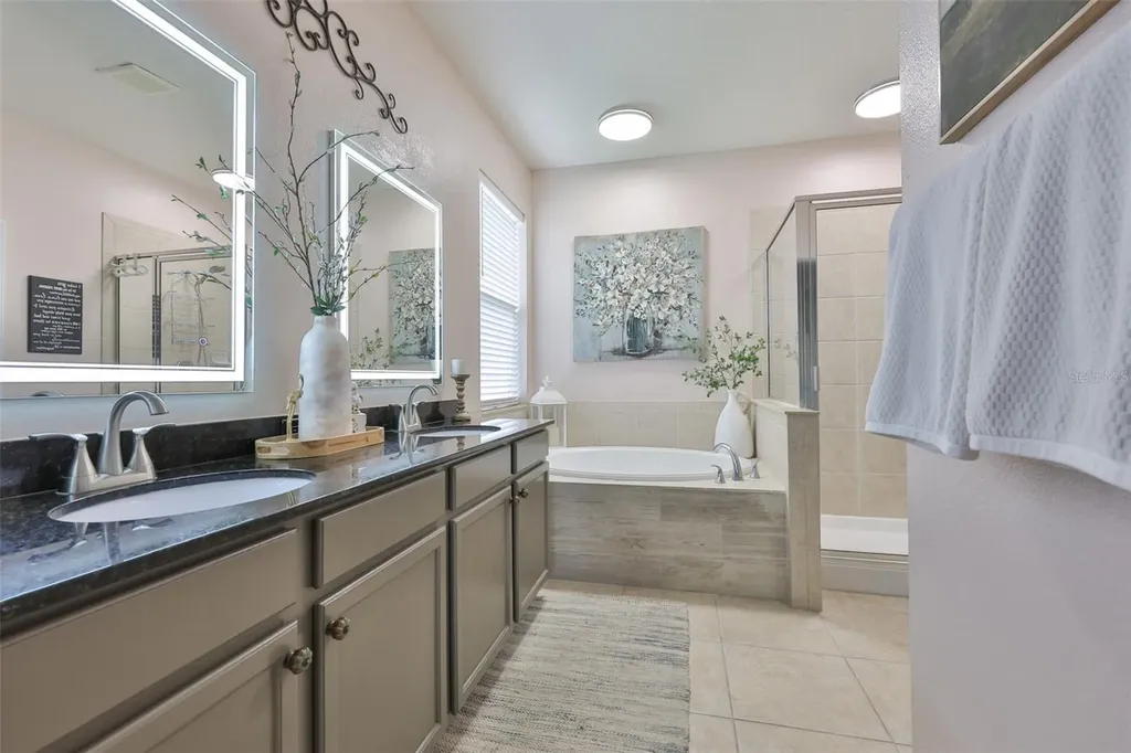 1506 Yale Castle Court Ruskin FL 33570