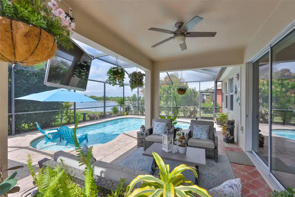 1506 Yale Castle Court Ruskin FL 33570