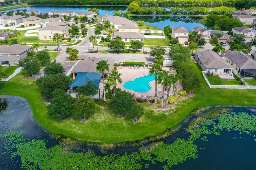 1506 Yale Castle Court Ruskin FL 33570