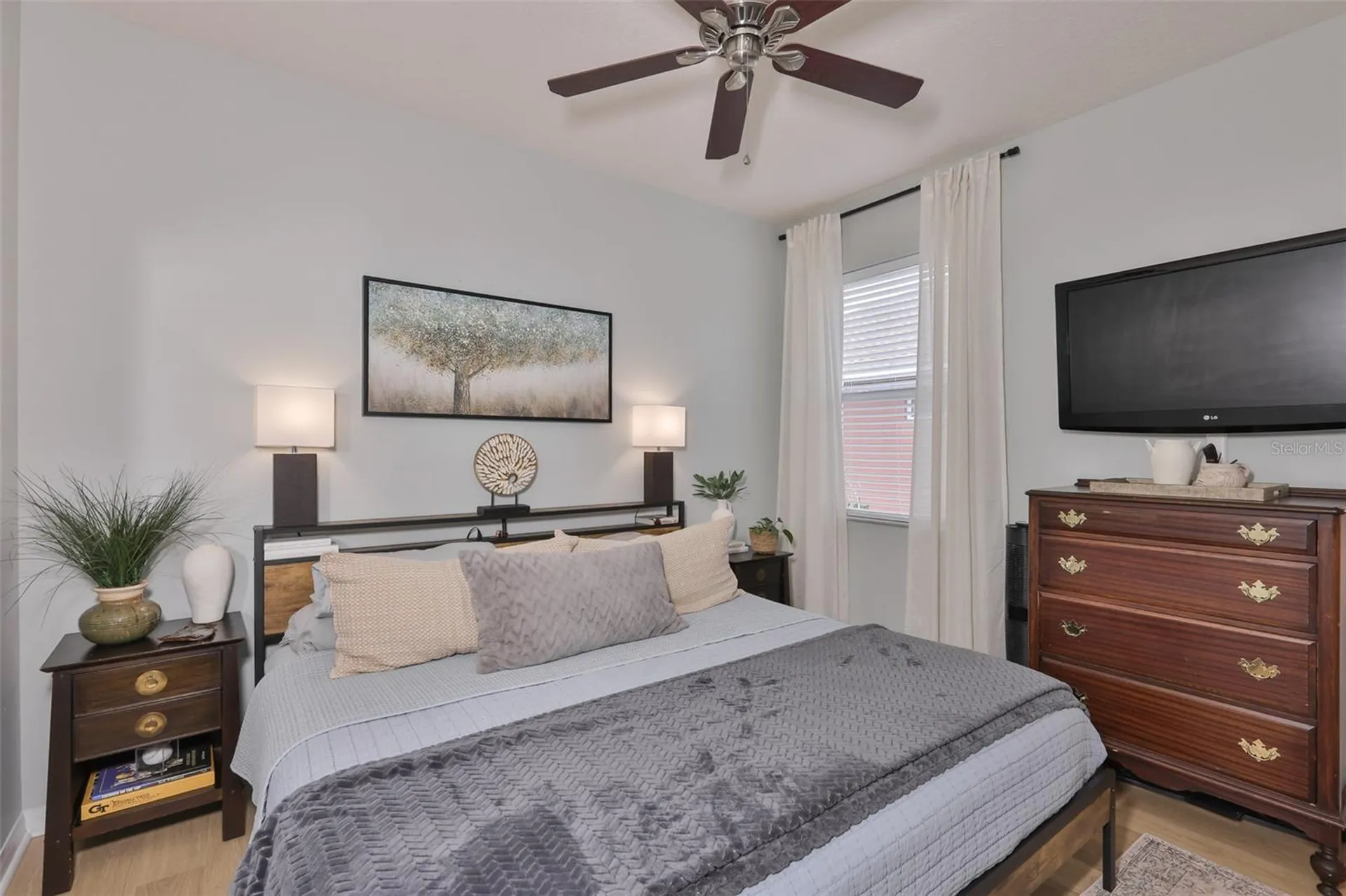 1506 Yale Castle Court Ruskin FL 33570