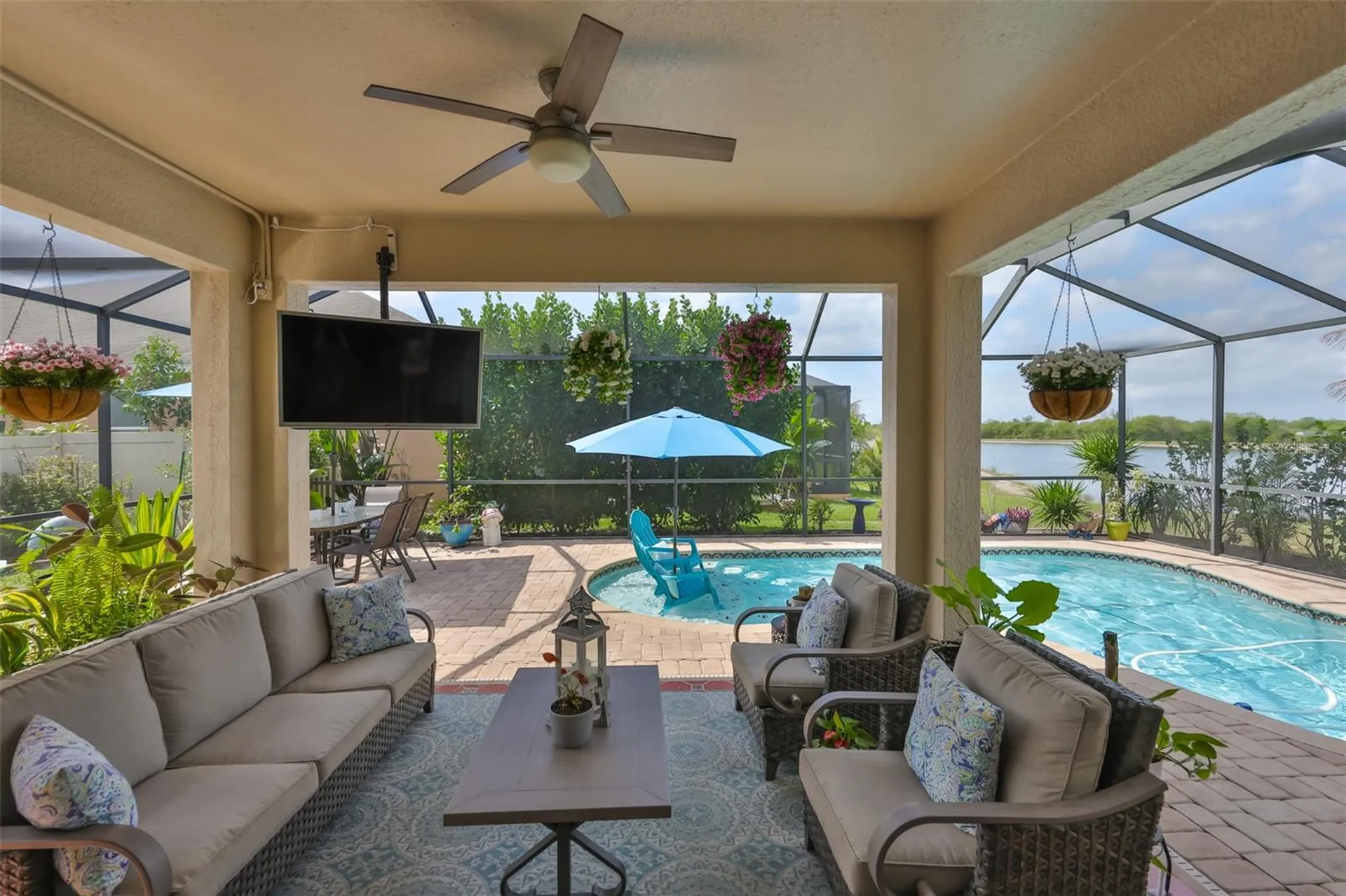 1506 Yale Castle Court Ruskin FL 33570
