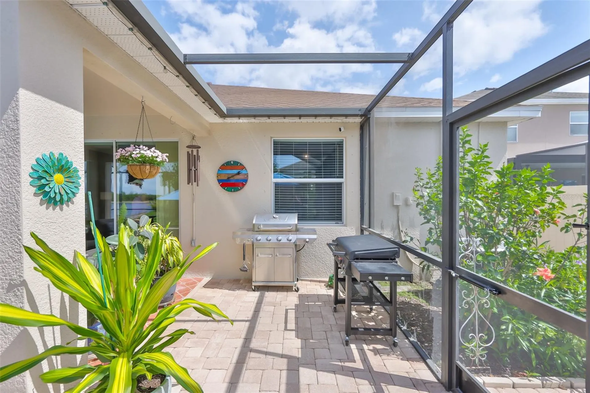 1506 Yale Castle Court Ruskin FL 33570