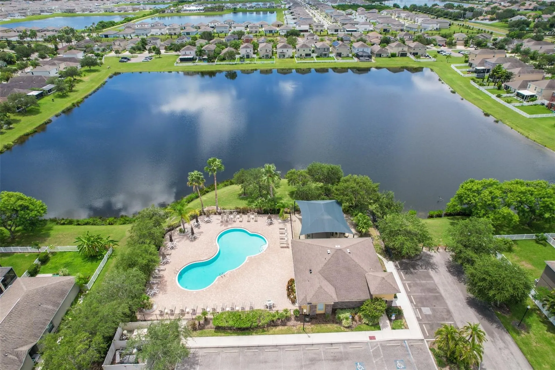 1506 Yale Castle Court Ruskin FL 33570
