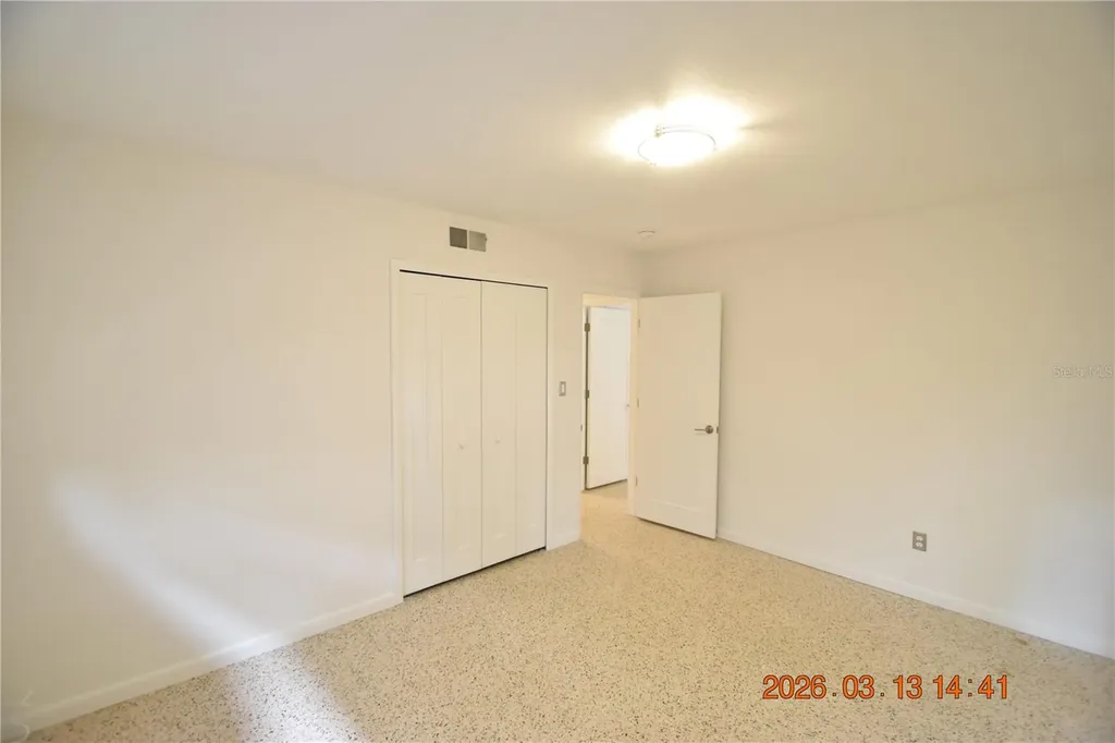 528 Suwanee Circle Tampa FL 33606