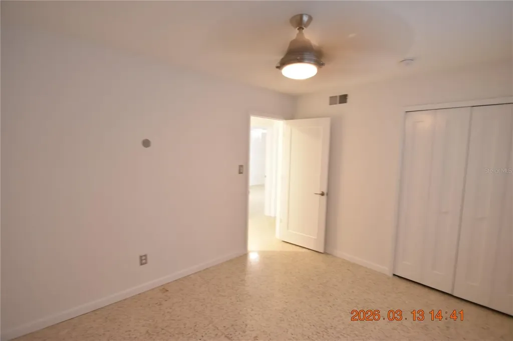 528 Suwanee Circle Tampa FL 33606