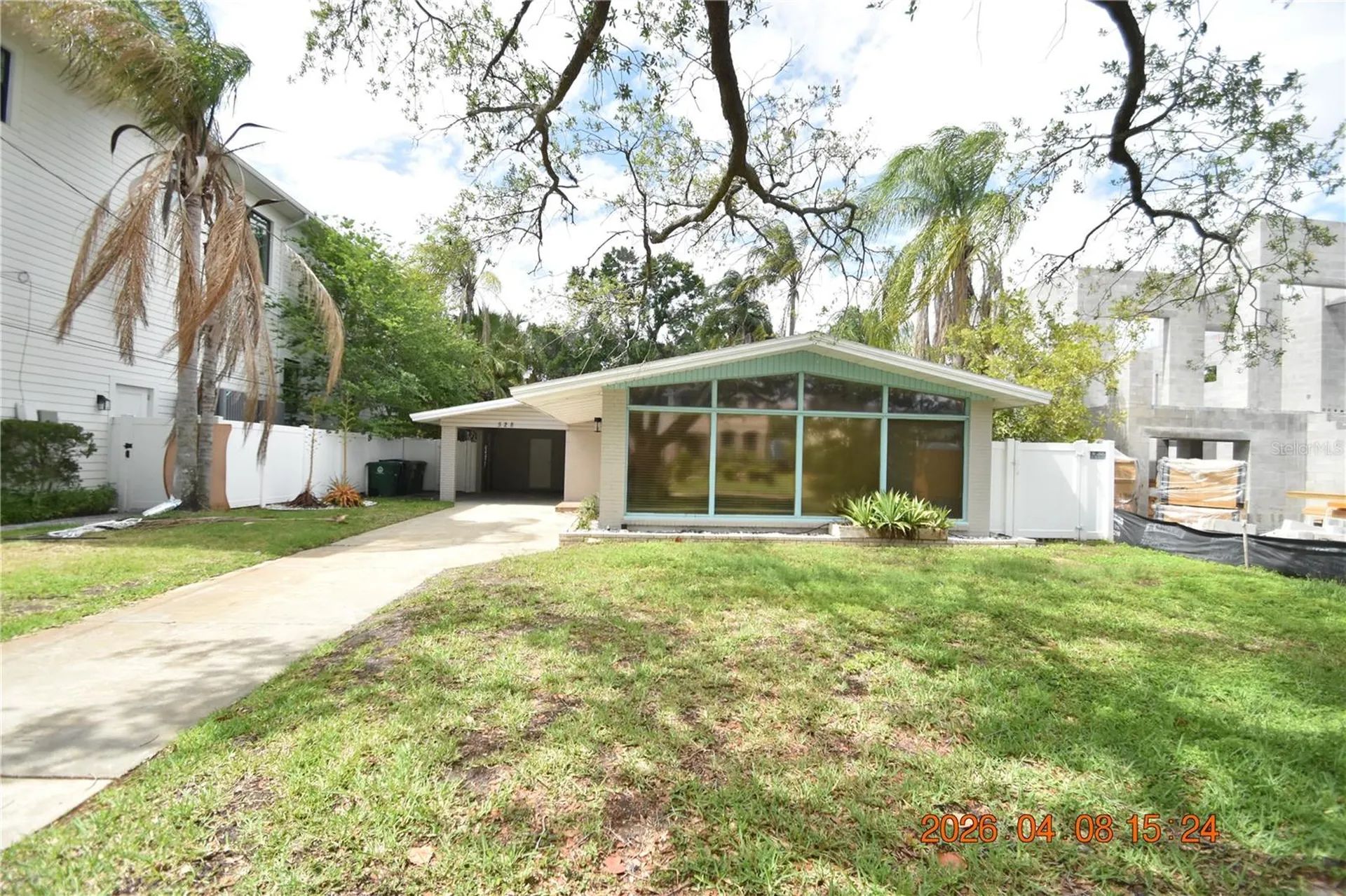 528 Suwanee Circle Tampa FL 33606