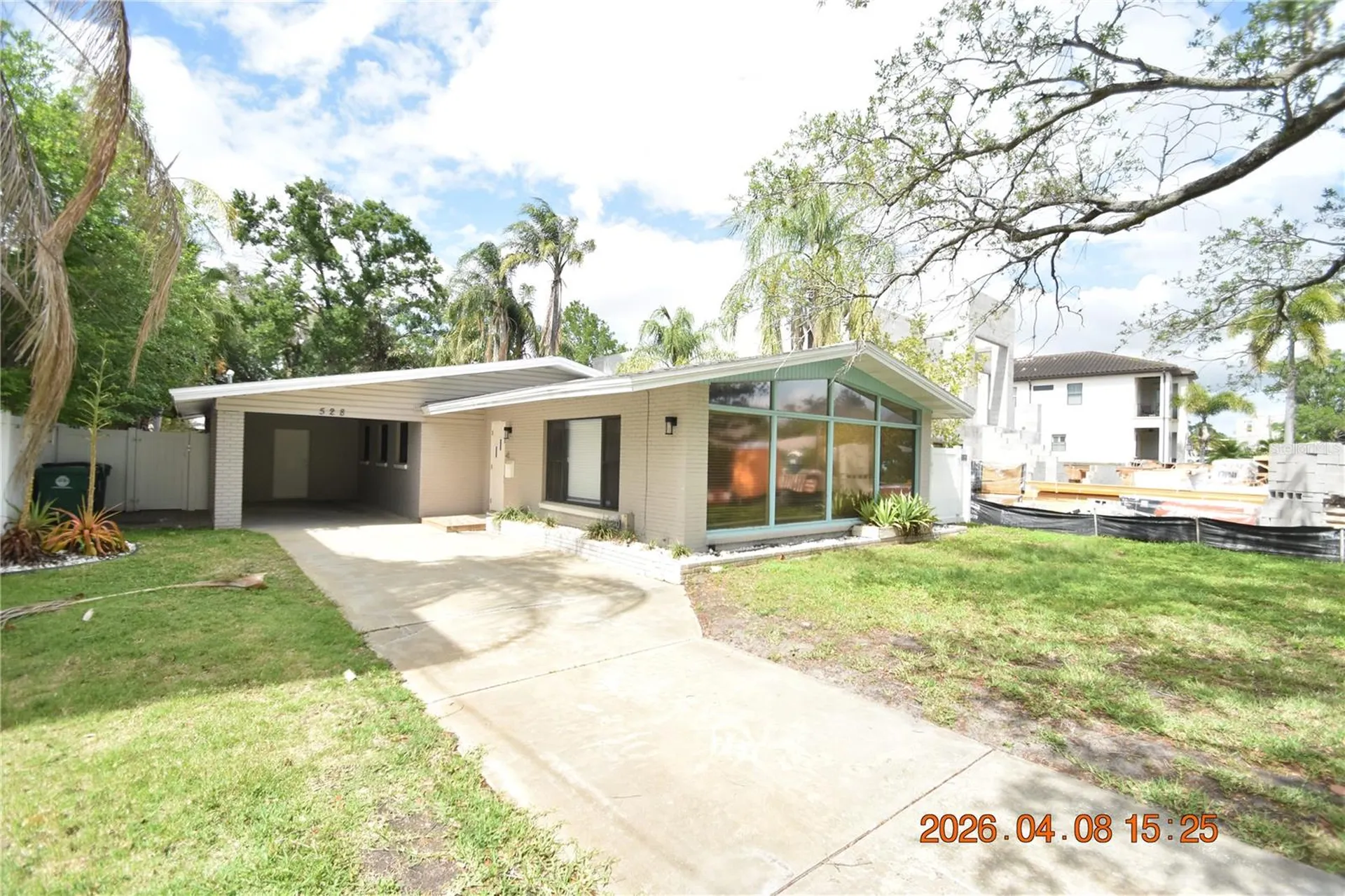 528 Suwanee Circle Tampa FL 33606
