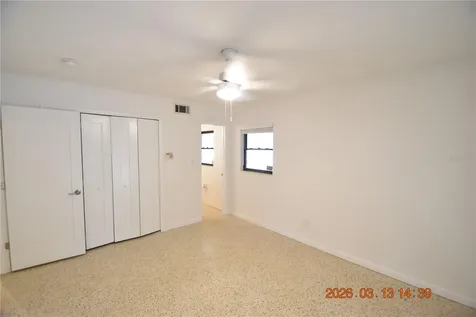 528 Suwanee Circle Tampa FL 33606