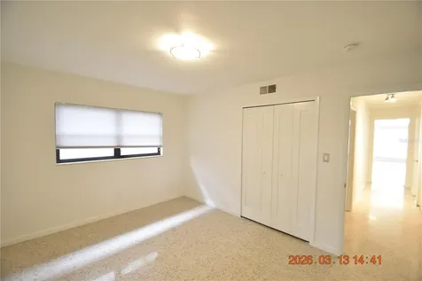 528 Suwanee Circle Tampa FL 33606