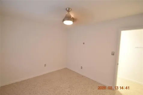 528 Suwanee Circle Tampa FL 33606