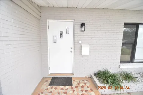 528 Suwanee Circle Tampa FL 33606