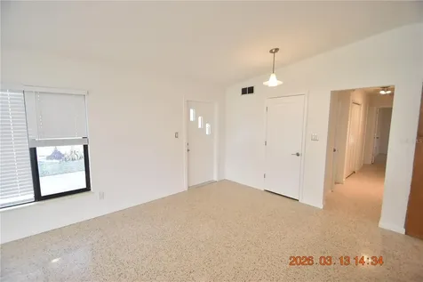 528 Suwanee Circle Tampa FL 33606