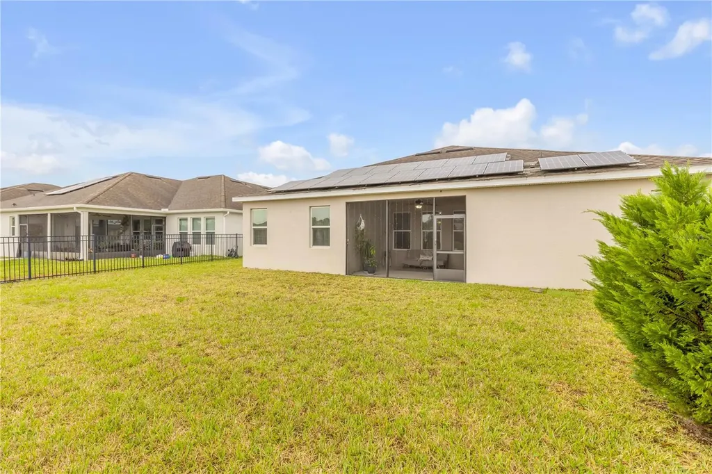 637 Bluehearts Trail Deland FL 32724
