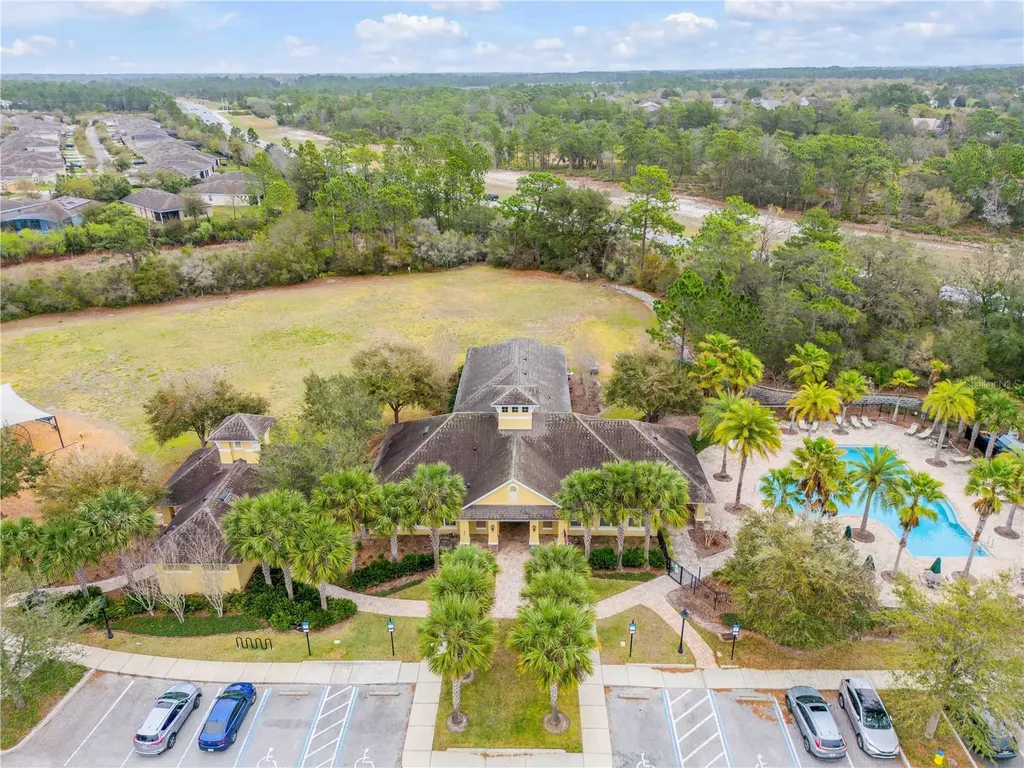 637 Bluehearts Trail Deland FL 32724