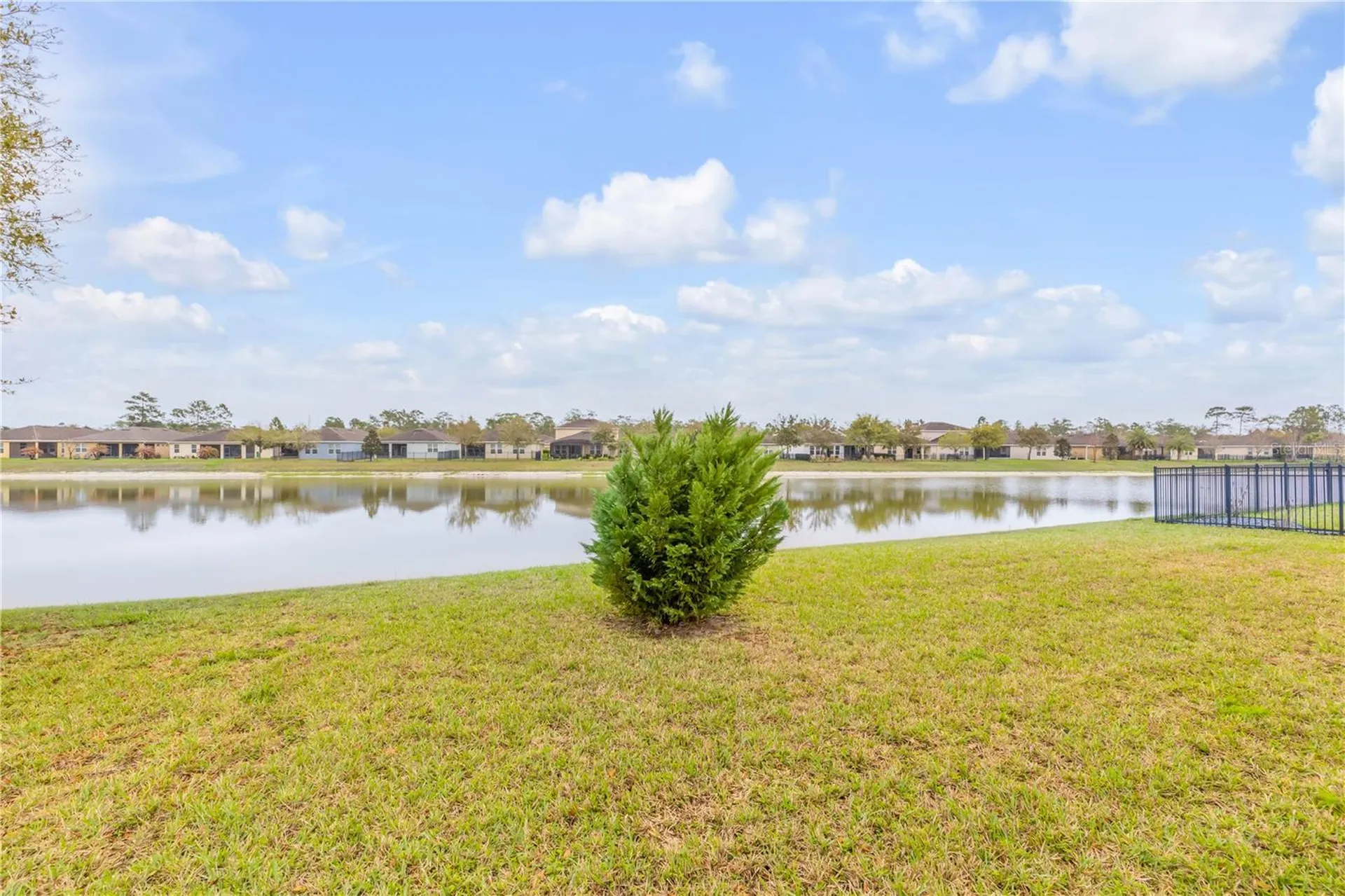 637 Bluehearts Trail Deland FL 32724