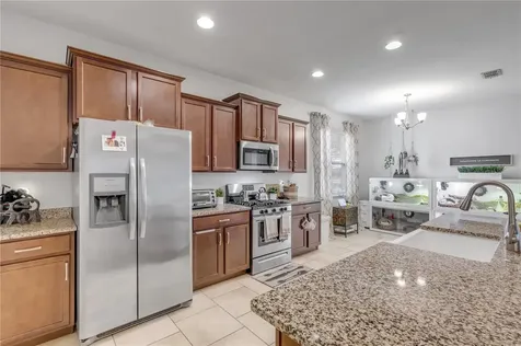 637 Bluehearts Trail Deland FL 32724