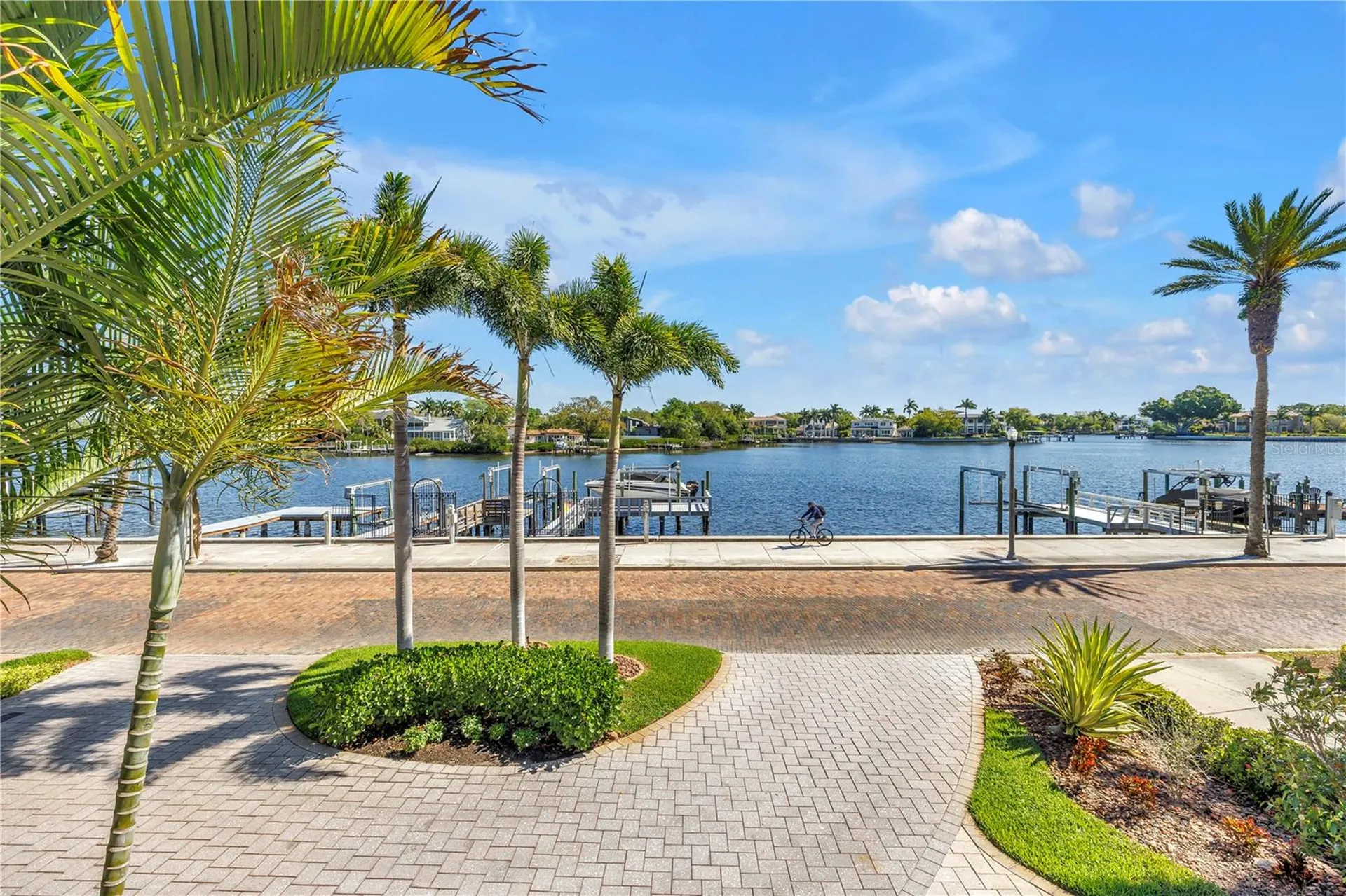2410 Coffee Pot Boulevard NE St Petersburg FL 33704