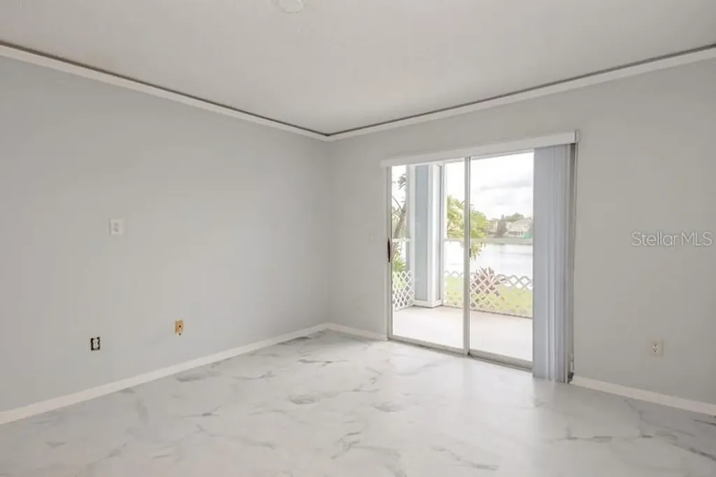2501 Grassy Point Drive Lake Mary FL 32746