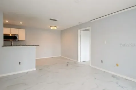 2501 Grassy Point Drive Lake Mary FL 32746