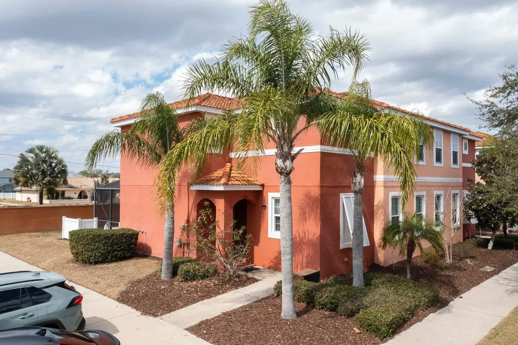 900 Las Fuentes Drive Kissimmee FL 34746