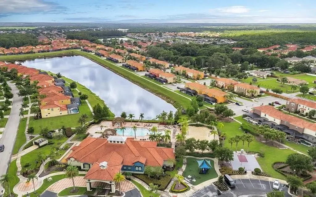 900 Las Fuentes Drive Kissimmee FL 34746
