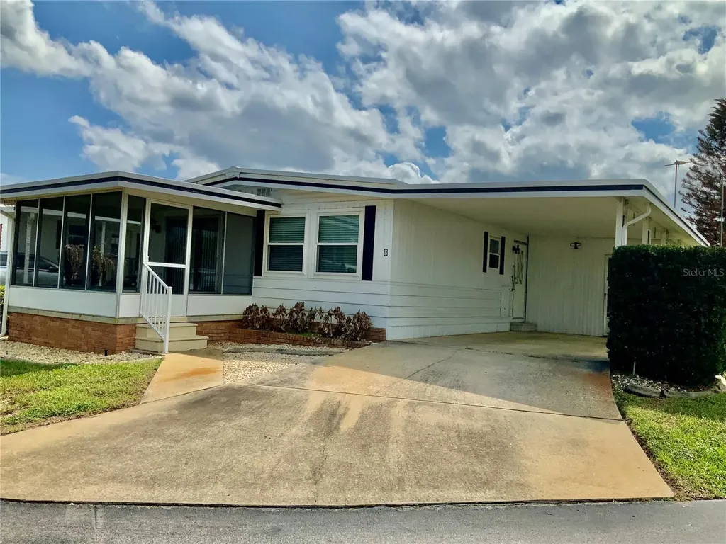 8 Orangewood Drive Fruitland Park FL 34731